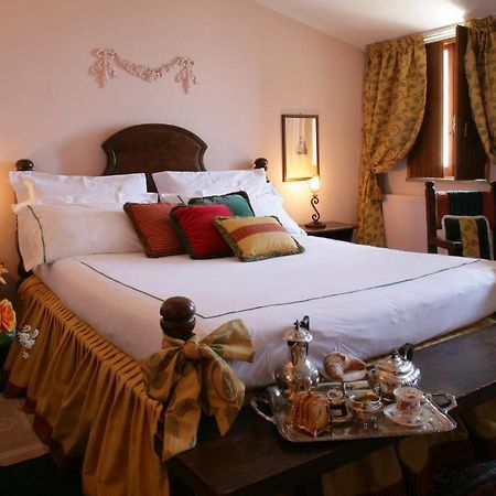 Hotel Castello Miramare Formia Pokoj fotografie